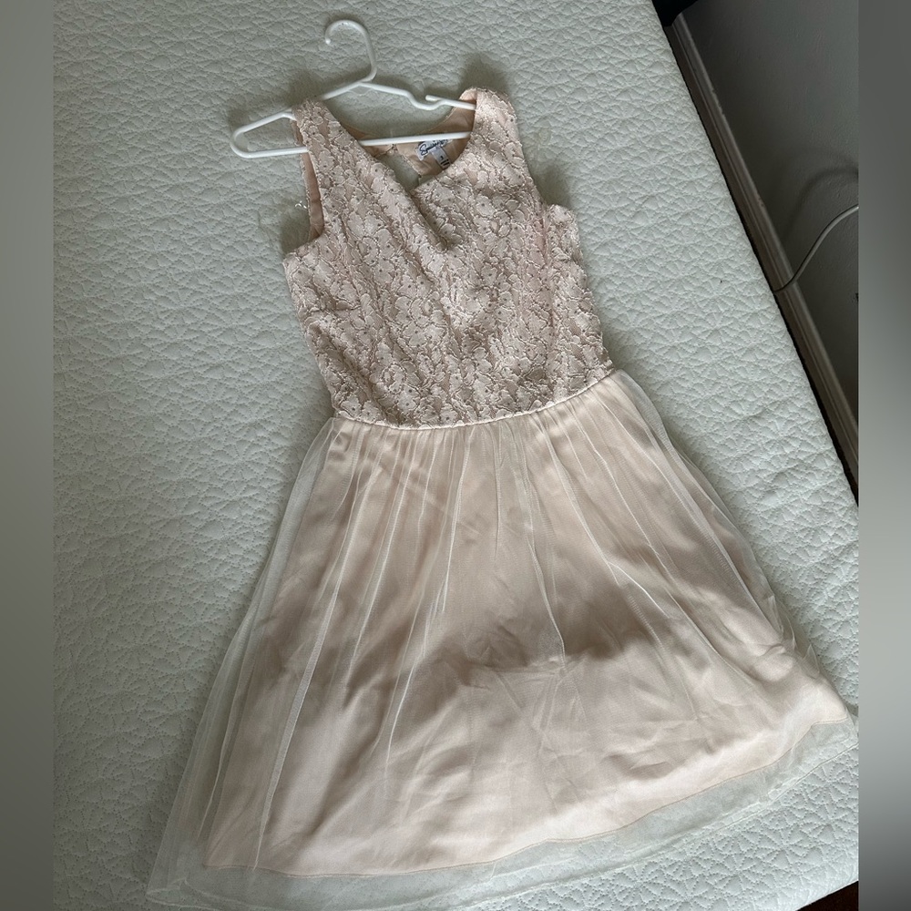 Size 3 Speechless cream colored dress